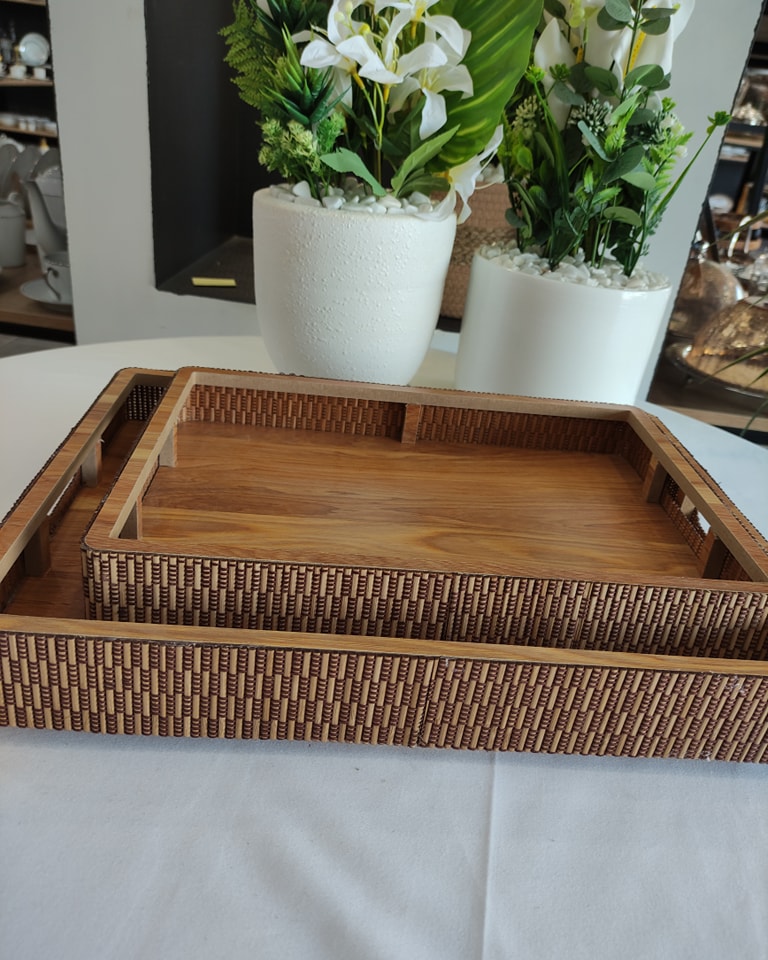 2 plateaux rayée