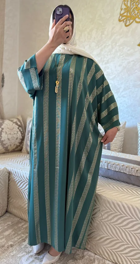 عبايات عصرية وقفطان مغربي بتصاميم متميزة - حجاب رزان