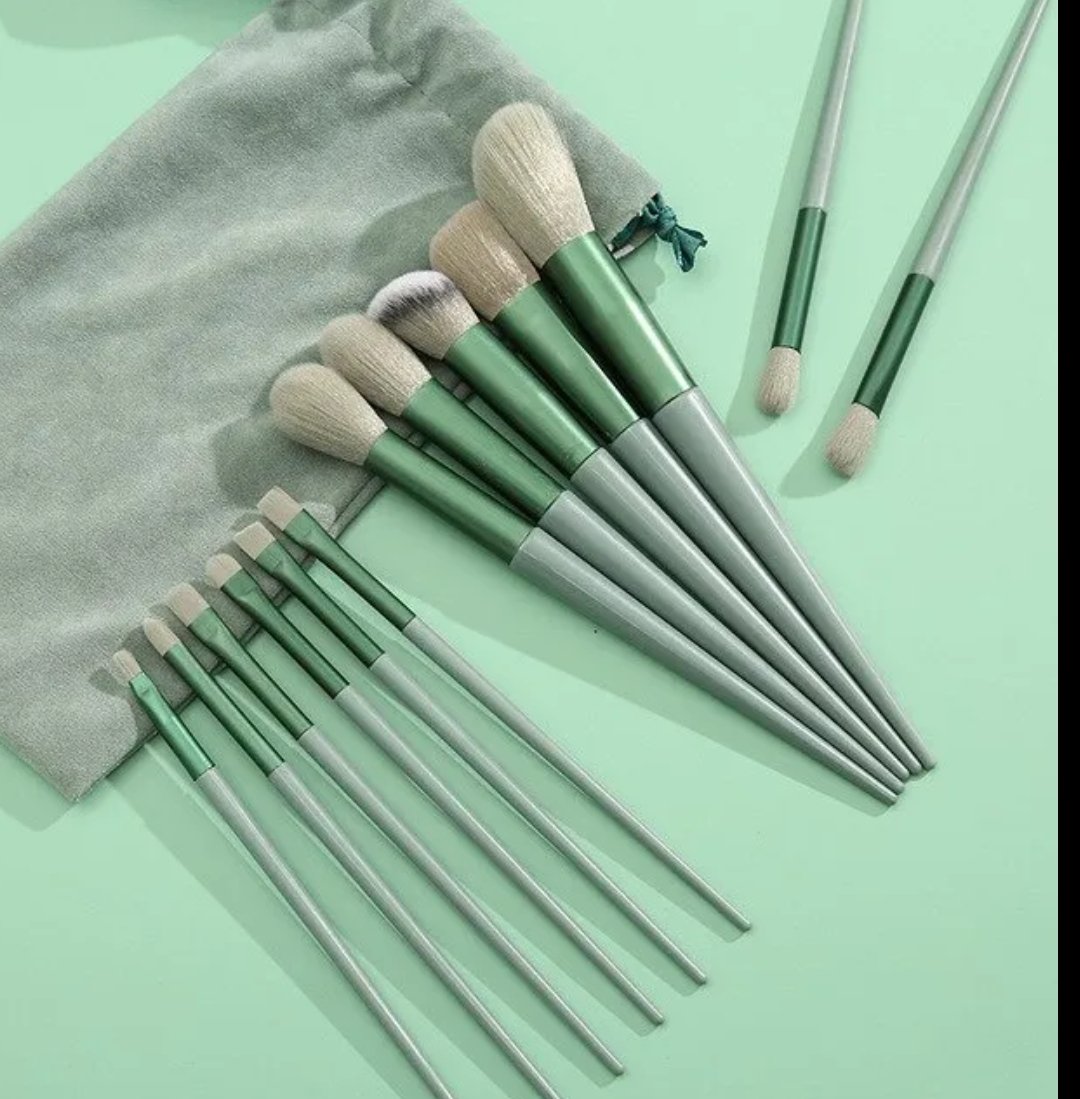 13Pcs makeup brushes set eye shadow , women cosmetic