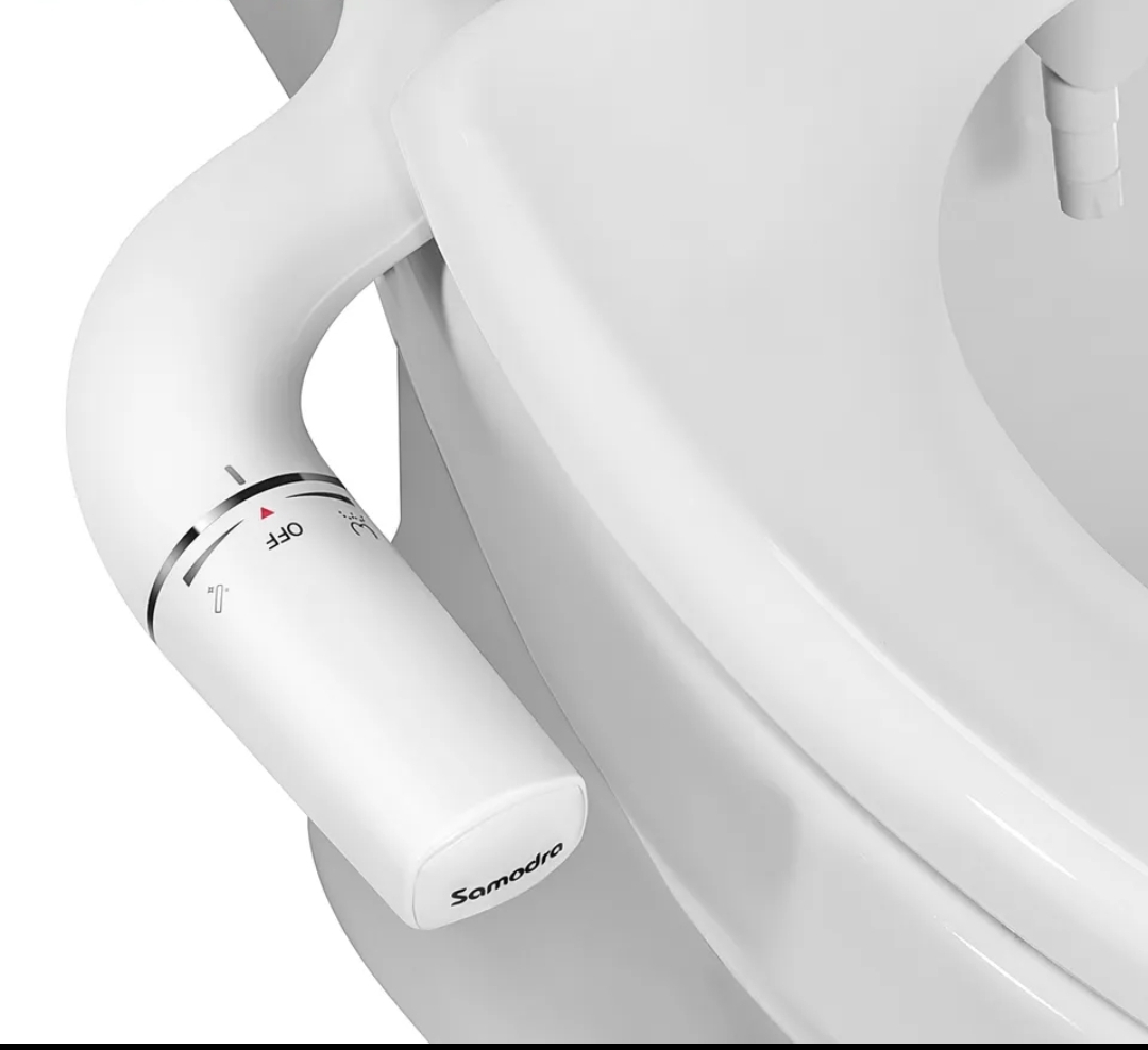 Toilet seat attachment , water pressure non electric sprayer