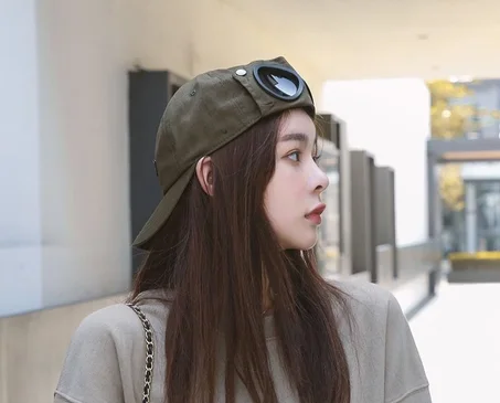 Trendy Unisex Hat with Sunglasses