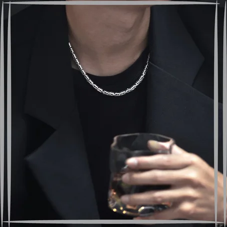 Collier pour homme