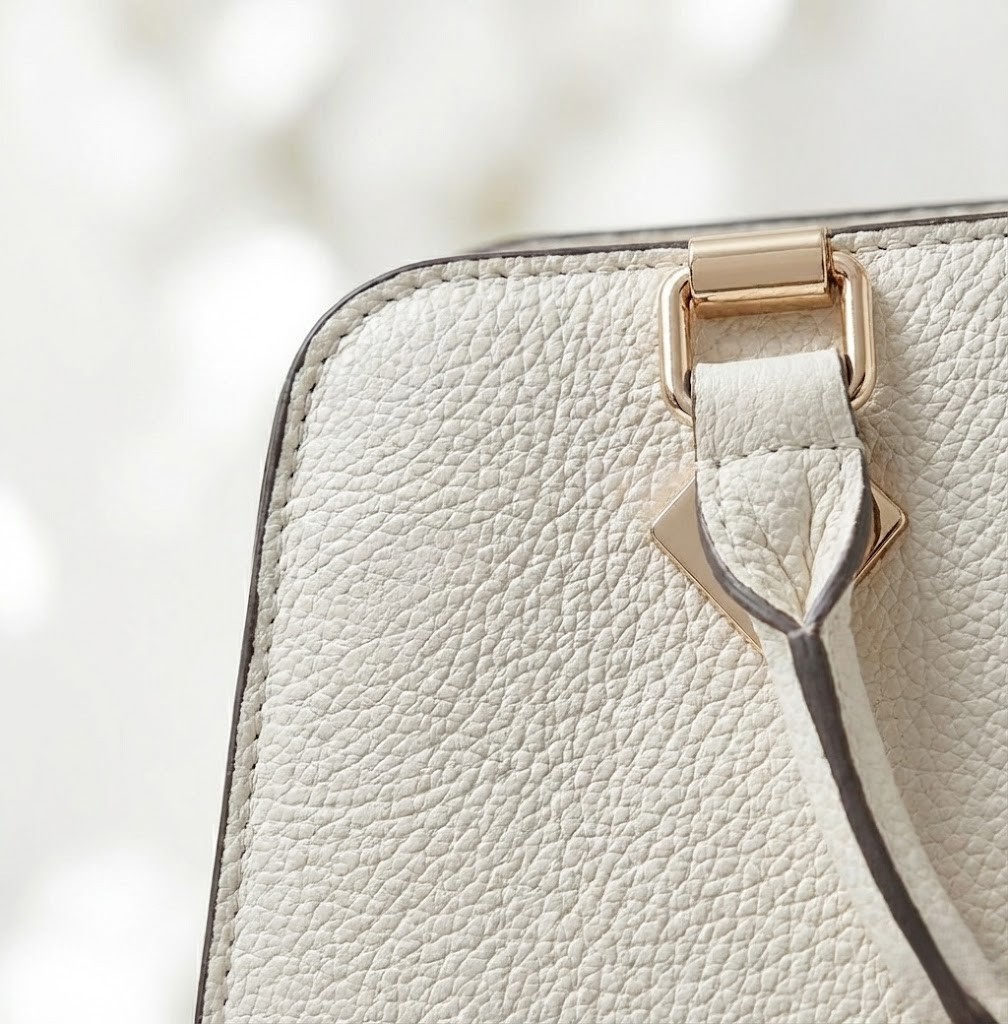 حقيبة "الكوتيديان" اليومية - رفيقتك الأنيقة للجامعة والعمل