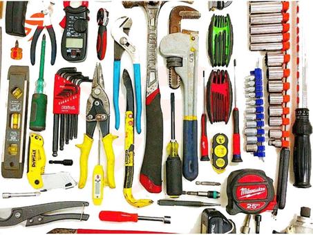 ادوات يدوية