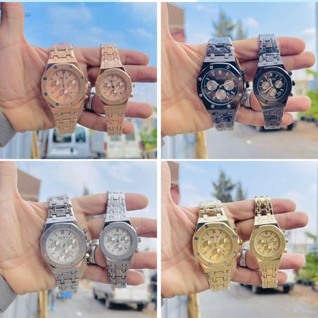 باك مكون من ساعتين كوبل فاخرتين و علبة رائعة