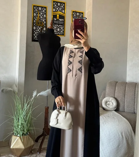 ✨ عباية راقية بالطرزة – أناقة وفخامة لكل إطلالة ✨