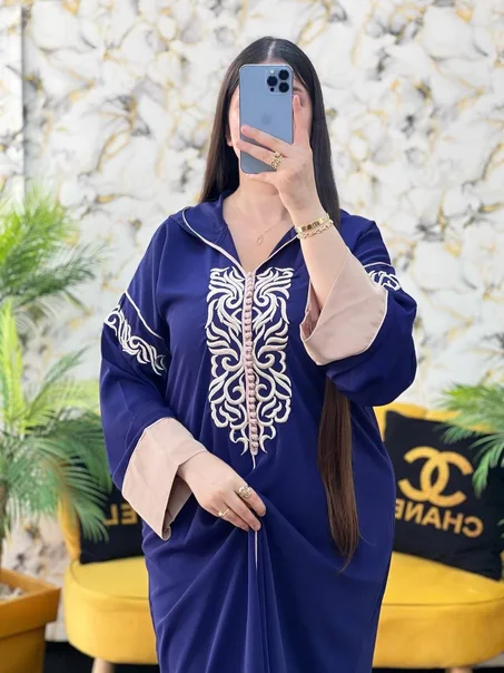 جلابة راقية بتصميم أنيق وعصري