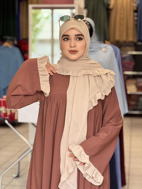 🖤 عباية أنيقة مع فولار ✨