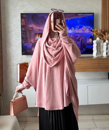 ❄️ كاب شتوي صوفة تريكو مستورد – دفء وأناقة فـ نفس الوقت ✨