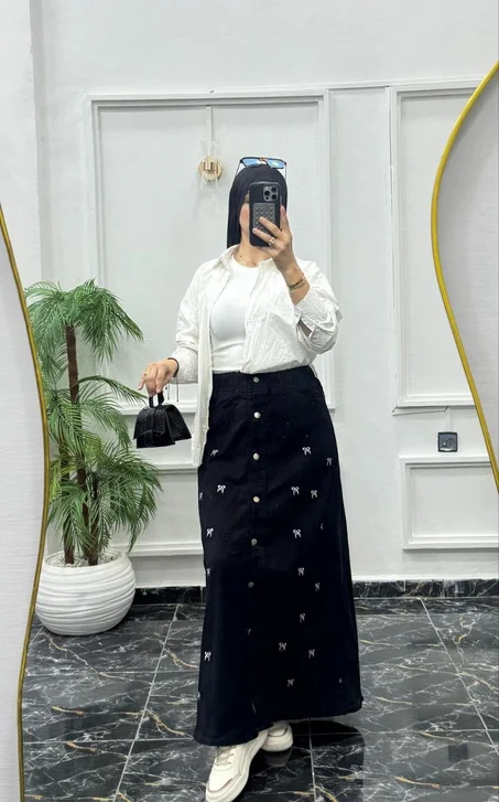 صاية دجين طويلة مطرزة – أناقة راقية لكل إطلالة ✨