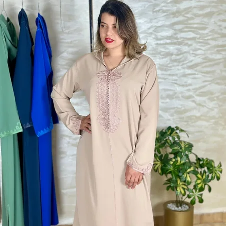 MODEL (2) جلابة لون فاللون بطرزة المعلم هماوية