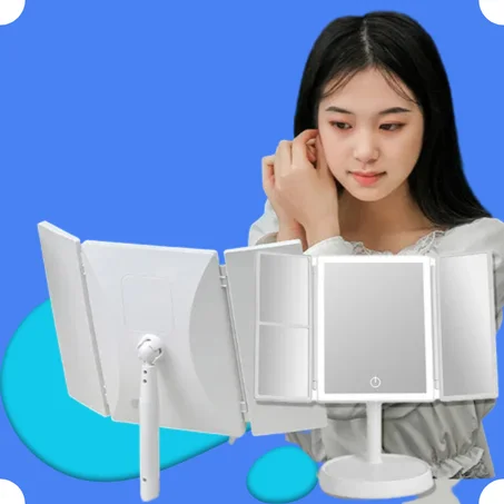 مرآة مع أضواء