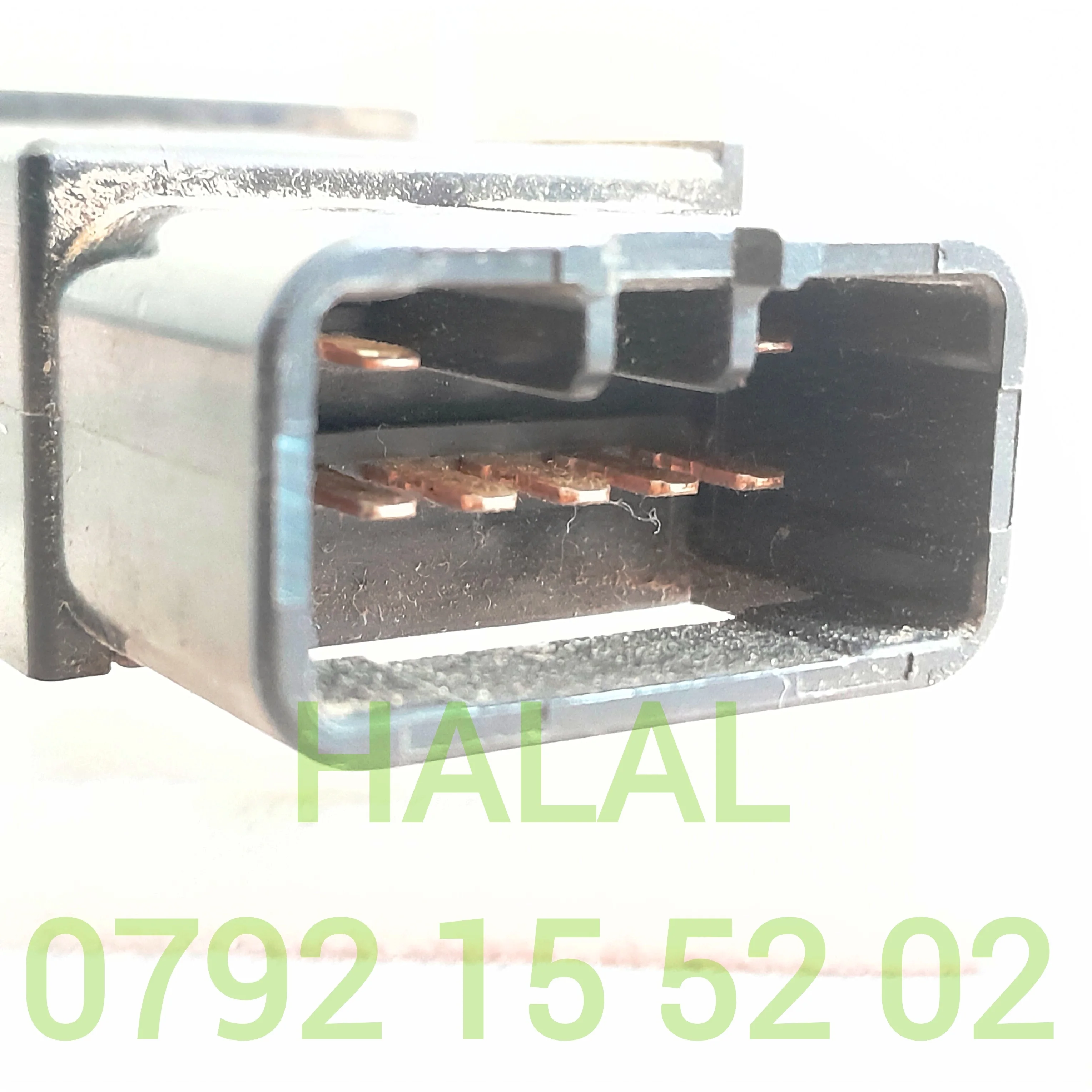 قفلة فودوتريس هيليكس اونسيا -  زر ضوء خطر هيليكس-  bouton feux de tress toyota Hilux ancien 1999-2006