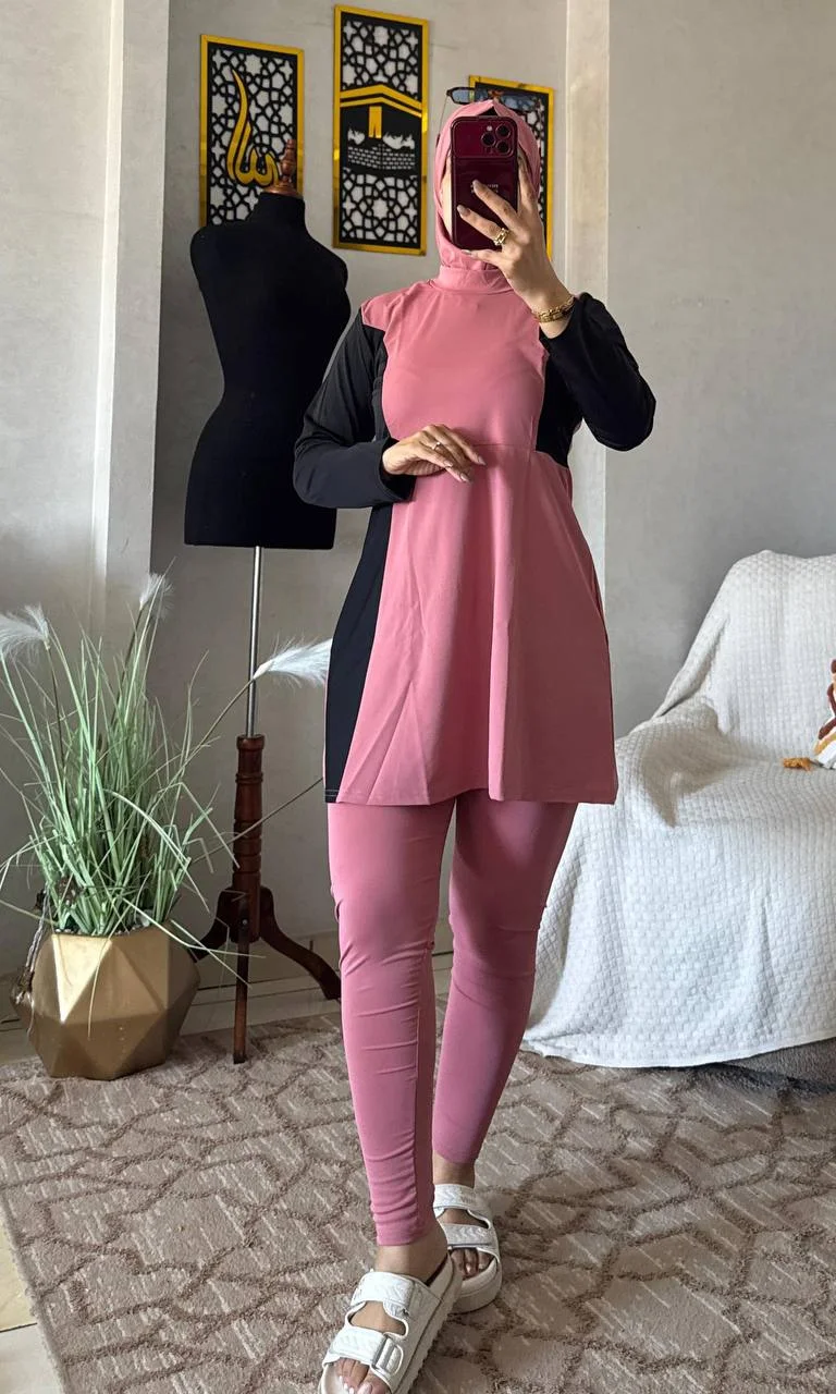 بوركيني محتشم لسباحة