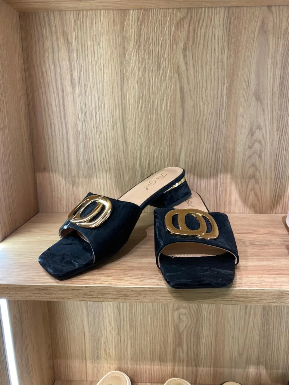 Elegant  Buckle Sandals