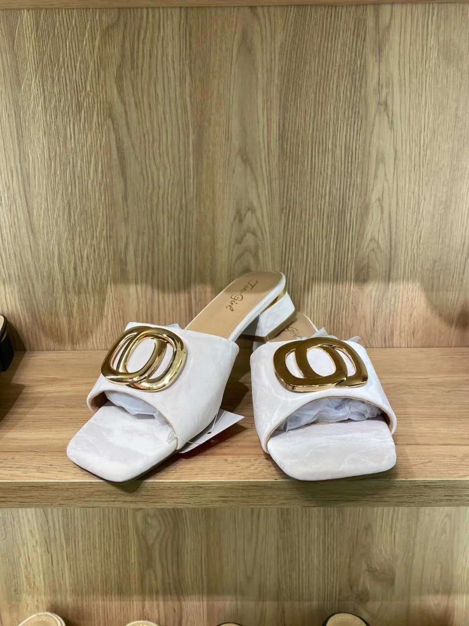 Elegant  Buckle Sandals