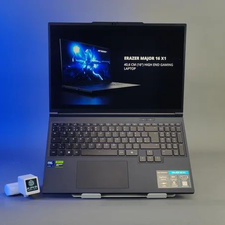 Erazer major 16 X1 ultra 7 255hx rtx 5070ti 32gb DDR5 1 tb SSD écran 16" WQXGA QHD+ 300 HZ