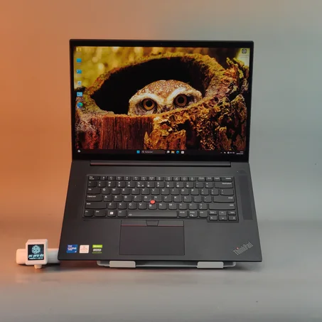 LENOVO Thinkpad X1 extrême gen 4 4 i7-11850H RTX 3050Ti 16gb 512gb écran 16" wquxga tactile