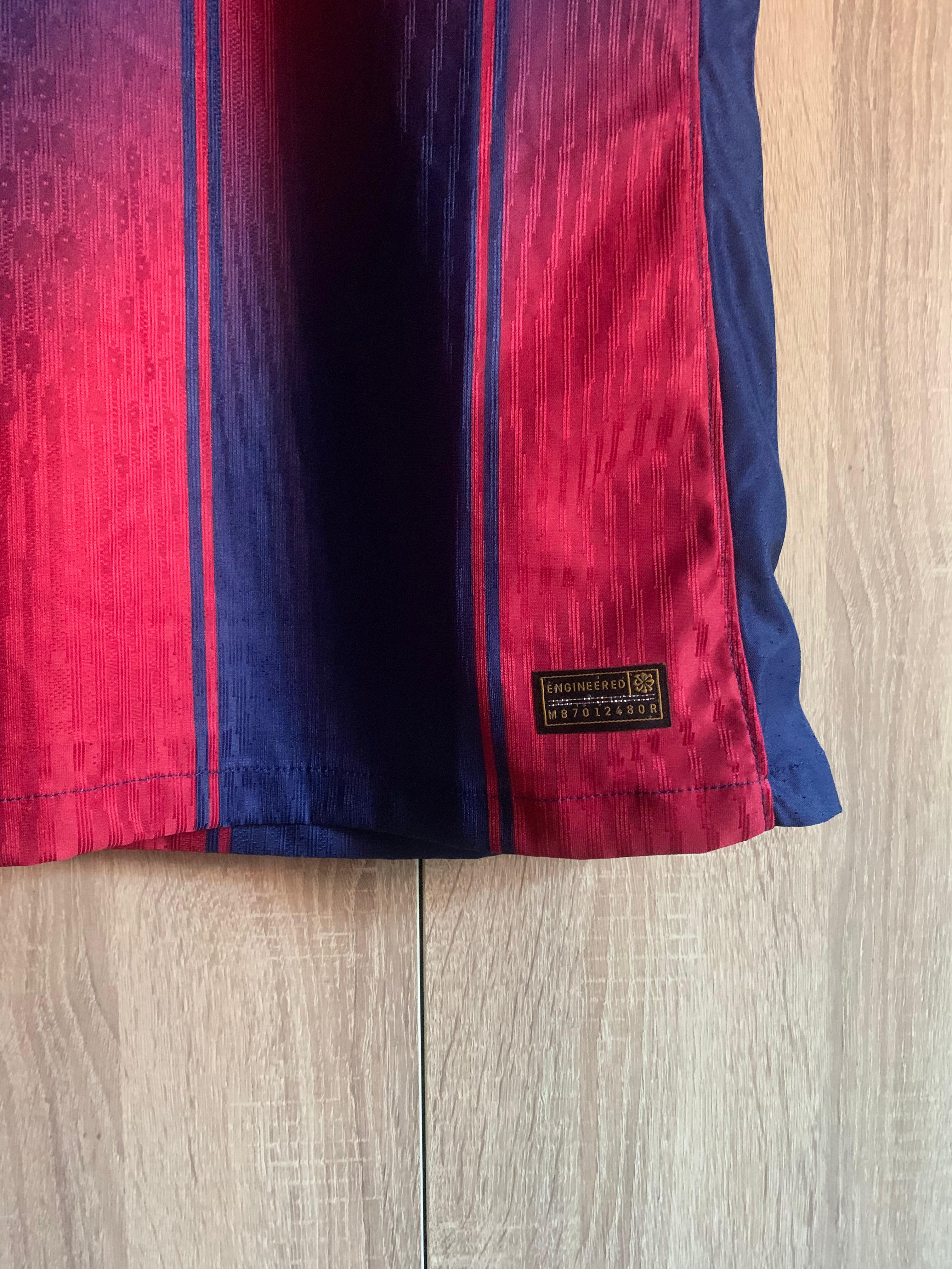 FC BARCELONA HOME KIT ( SANS SPONOSOR )