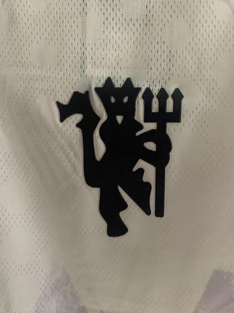 MAN UTD AWAY