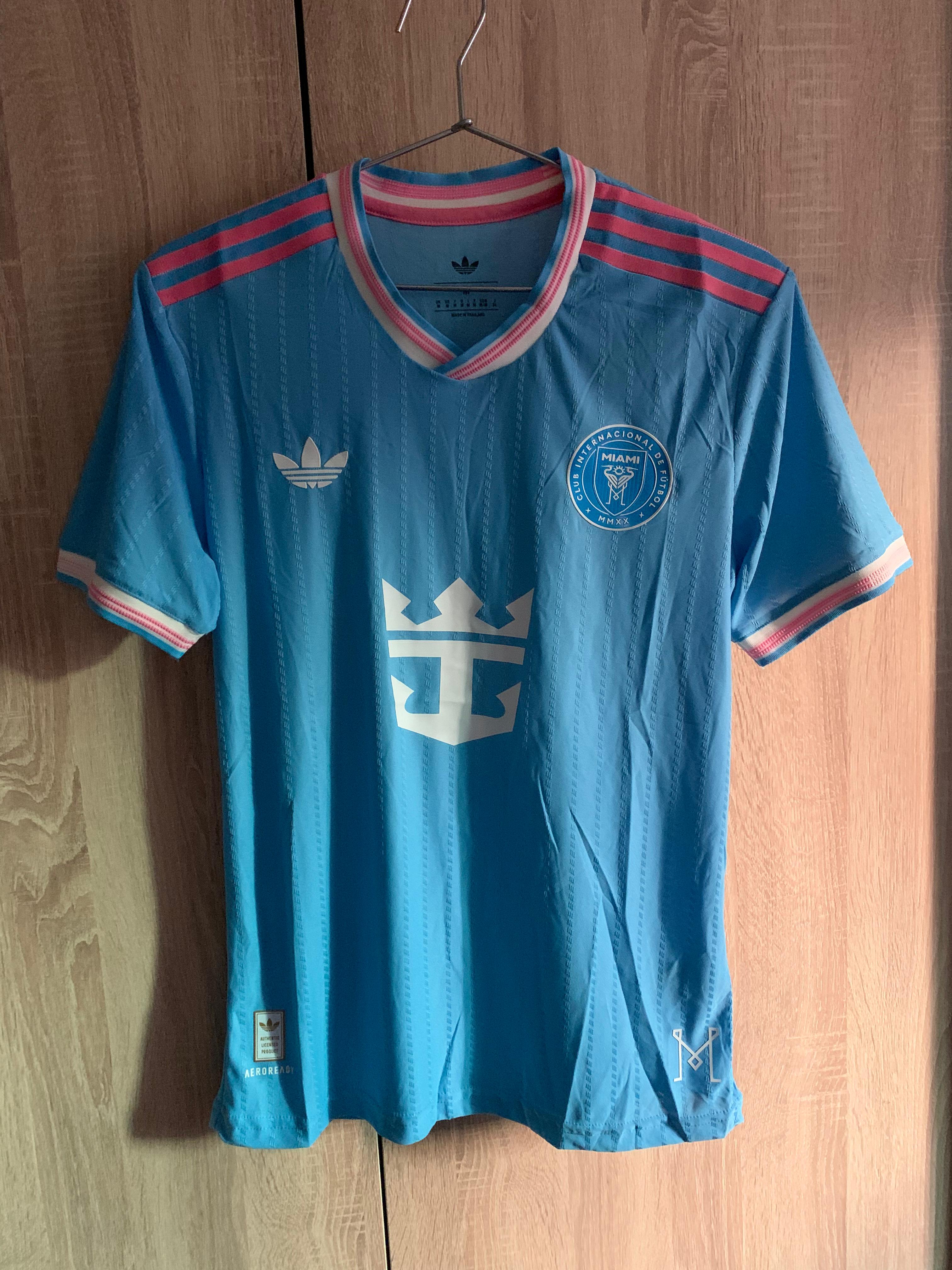 INTER MIAMI AWAY