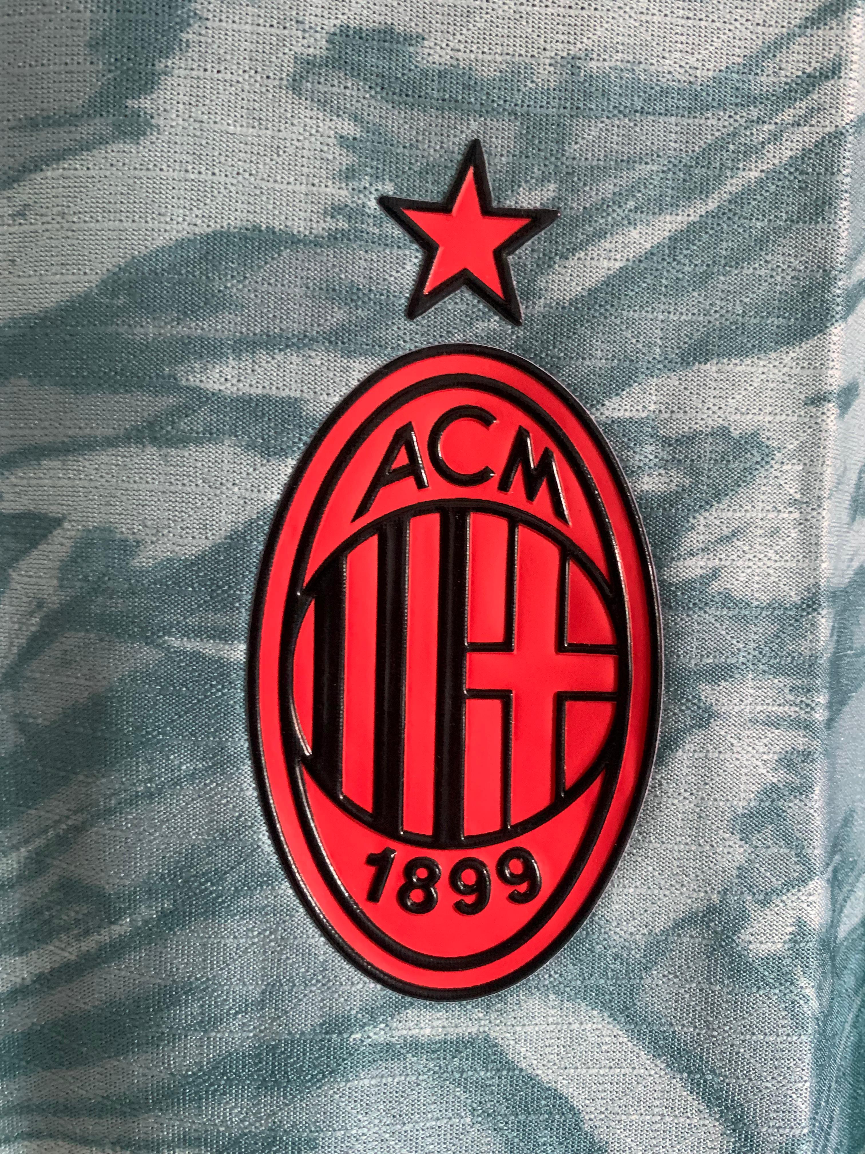 AC MILAN AWAY