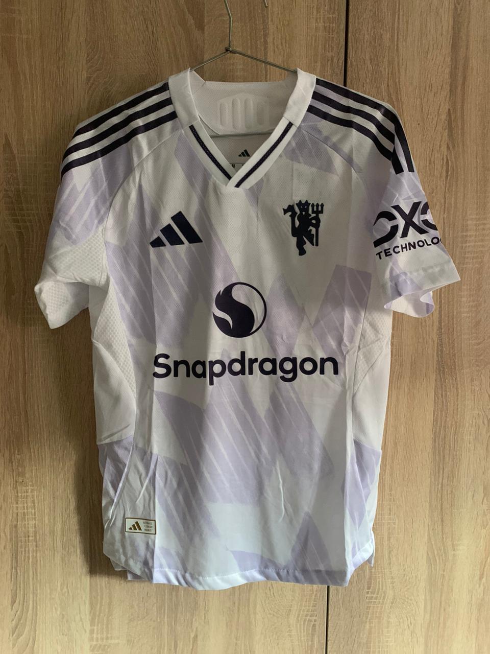 MAN UTD AWAY