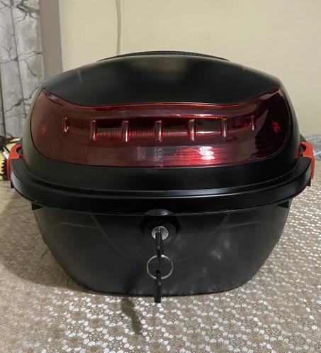 الصندوق الخلفي