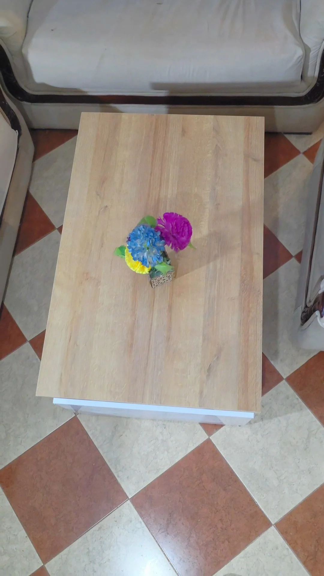 طاولة السيجور عصرية