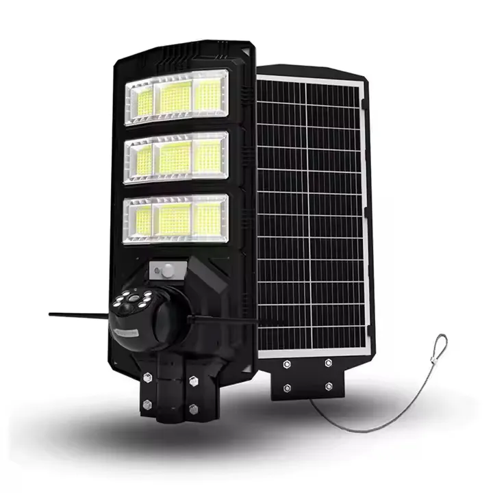 كشاف طاقة شمسية بكاميرا مراقبة مدمجة –تحكم في الكاميرا عبر الهاتف في أي مكان بالعالم!💡