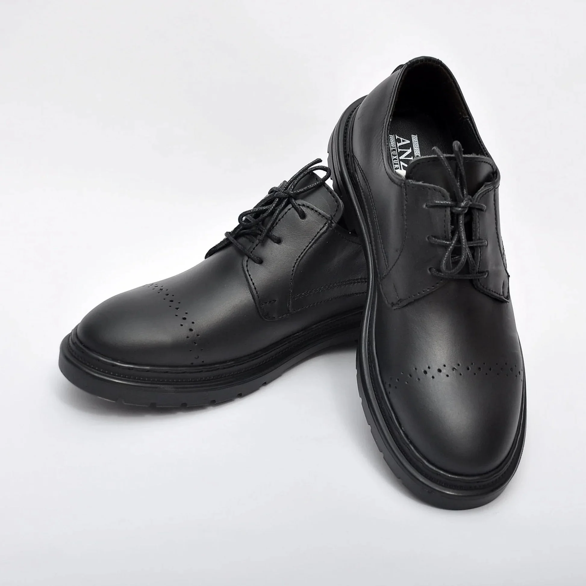 Chaussure Noir en Cuir Tres Confortable 100% Cuir