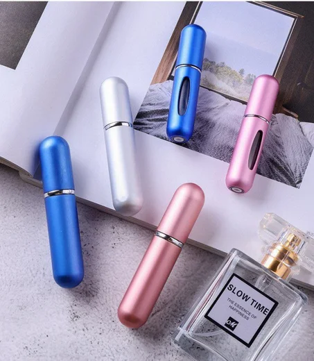 مجموعة زجاجات عطر صغيرة محمولة قابلة لإعادة الملء مع مضخة عطر (2 قطع + 1 بالمجان)