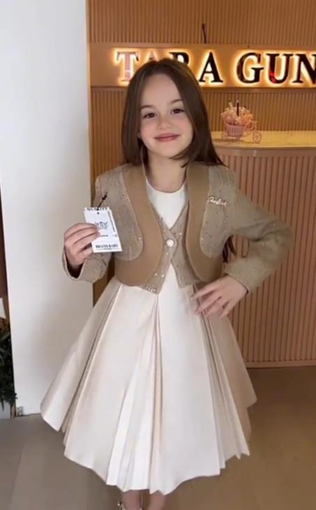 Robe fille papillon démontable