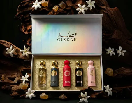 مجموعة قصة الفاخرة 5 عطور – طقم هدايا عطور شرقية راقية بتصميم فاخر