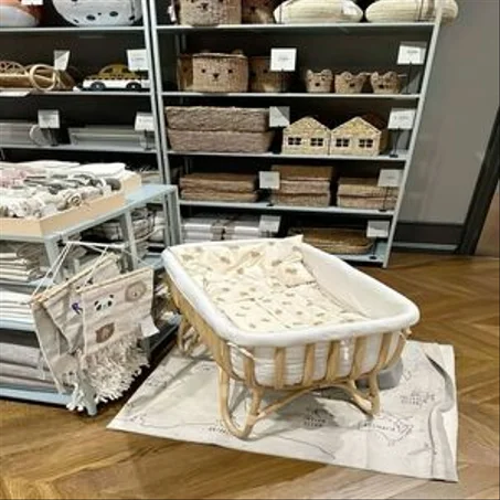 لوازم الأطفال