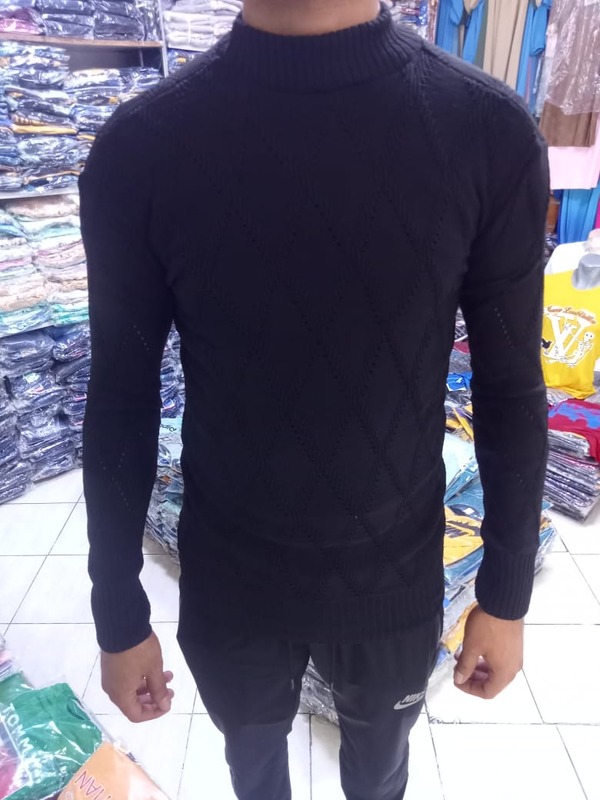 اربع تريكووات غير ب 169 درهم