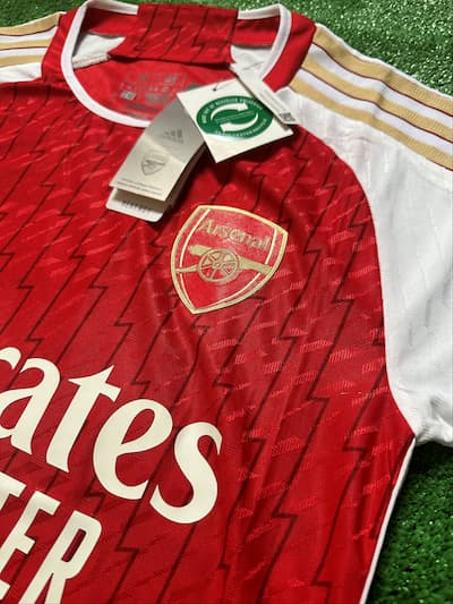 Maillot Arsenal Domicile 23/24
