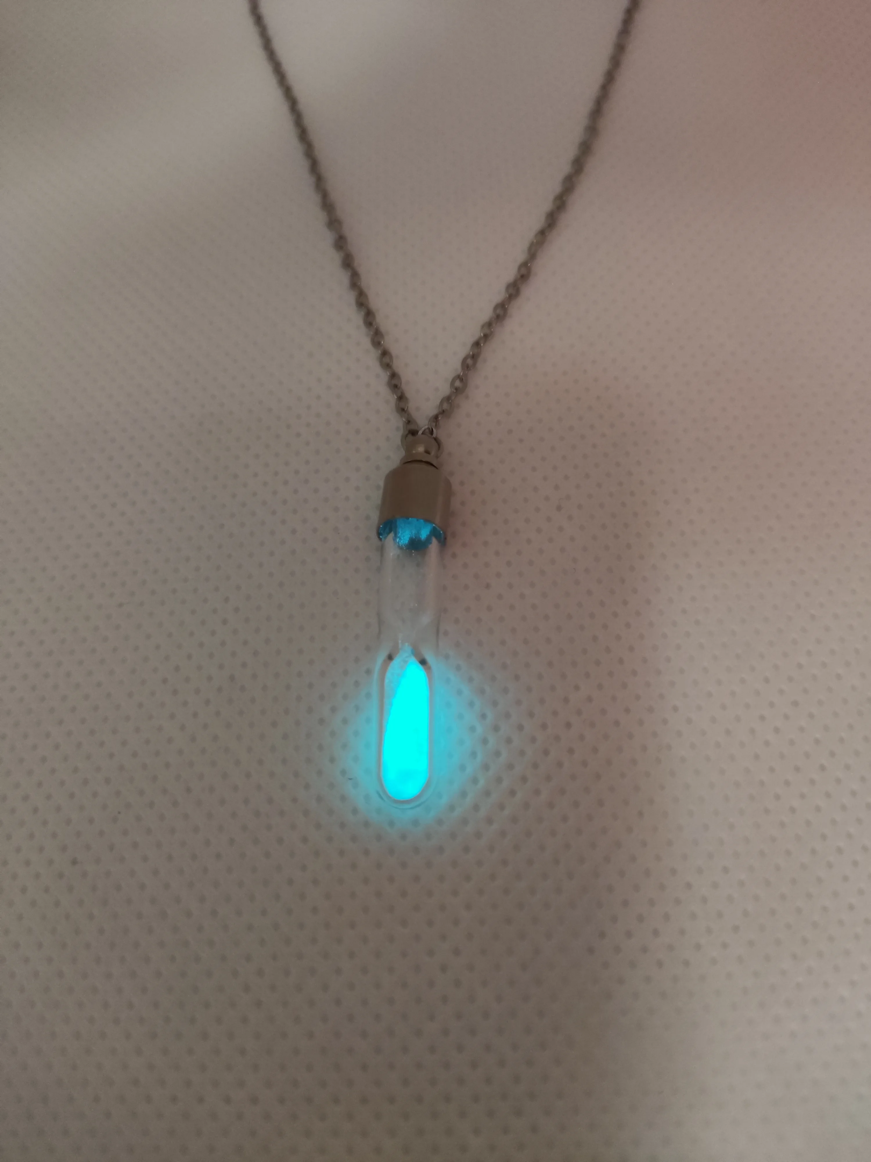 Collier de sablier lumineux