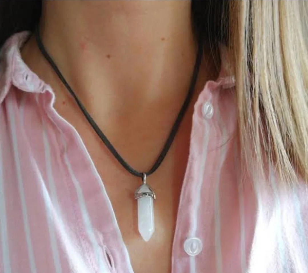 Collier piere lumineux