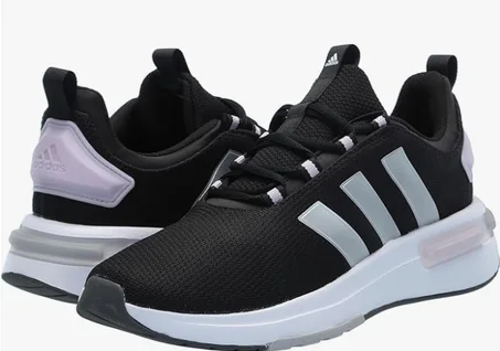 اديداس حذاء رياضي للنساء من ريسر Tr23