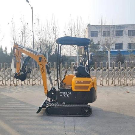 2025 4,000 lb TYPHON TERROR XX Mini Excavator Rubber Track with Kubota D902 Diesel Engine USA