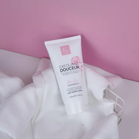 Exfoliant Douceur – عناية طبيعية لبشرة نقية وناعمة 🌸