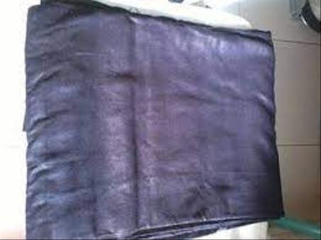 ملحفة النيلة الصحراوية