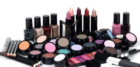 مواد التجميل