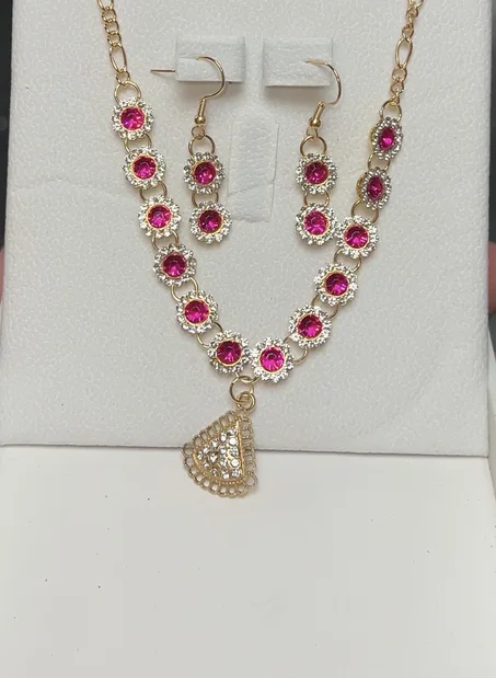 Ensemble Collier + les boucles
