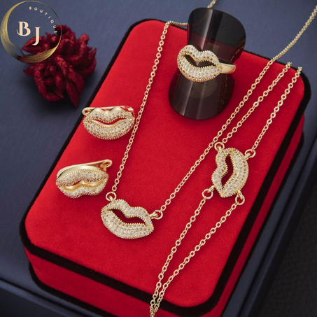 الطقم لي لازم يكون عندك يا لالة  أنيق و هماوي  بديل الذهب و بجودة عالية