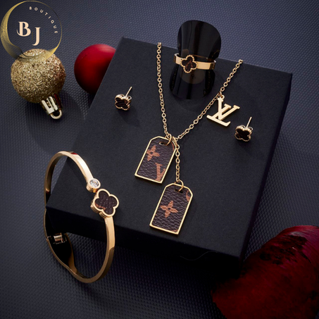 جبنا ليكم طقم أنيق و عااااالي الجودة مكون من 4 قطع