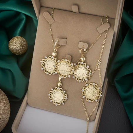 طقم مكون من 4 قطع 🔥 طقم اللويز عاالي الجودة