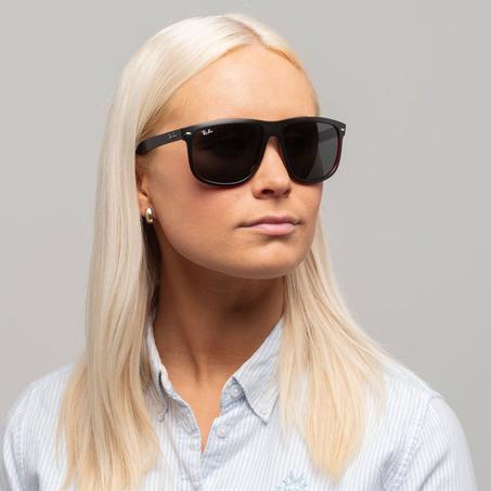 نظارات نسائية