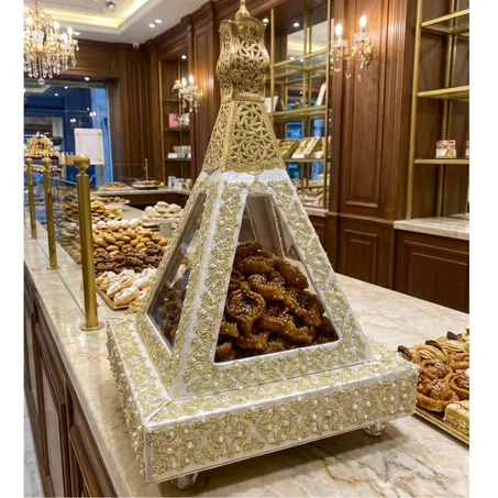 طبق الهرمي الملكي1